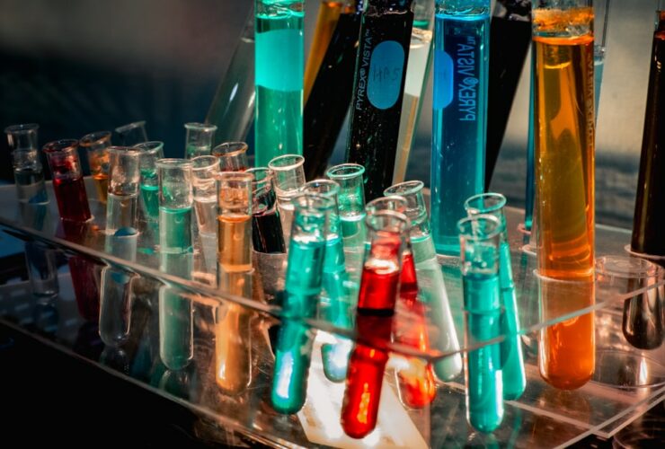 Préparez l'examen de chimie du baccalauréat 2026 avec ce test et ses réponses