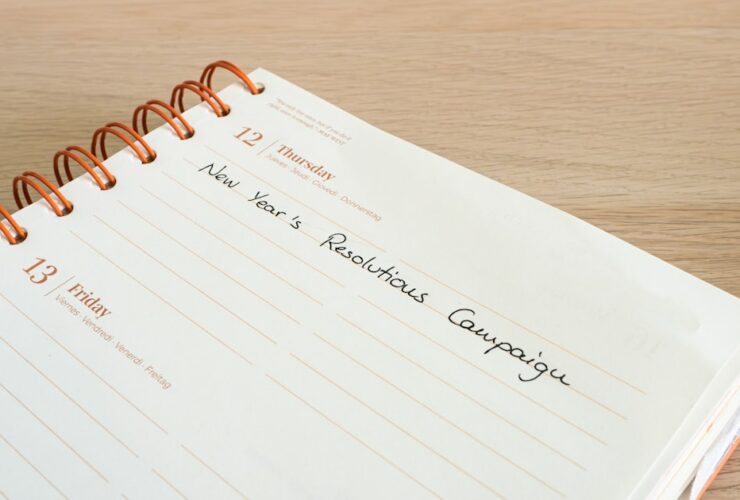 Fiche métier détaillée pour Porte-parole en relations publiques et presse