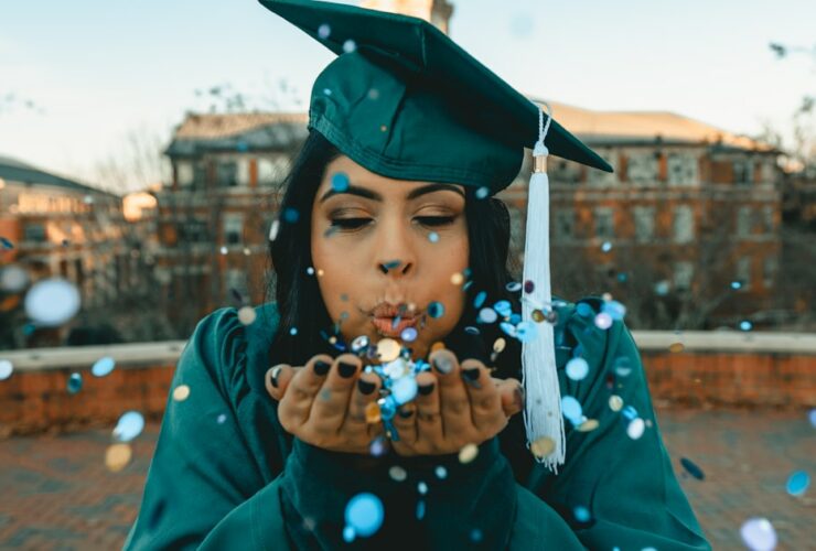 Étudiants réussissant leur entrée dans l'enseignement supérieur via Parcoursup 2026