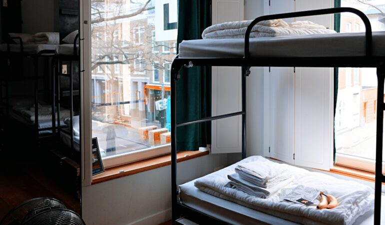 Astuces pour conserver son logement étudiant CROUS durant l'été 2026